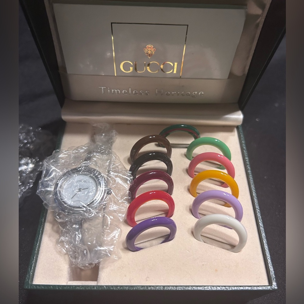 GUCCI Luxury Statement Watch Stunning ๐ - Picture 3 of 9